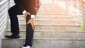 Why Does My Knee Hurt Going Down Stairs?