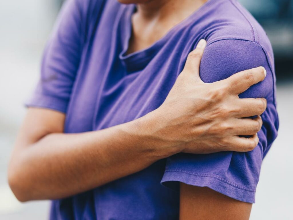 Shoulder Pain And Tingling Fingers Ways To Prevent It   Shoulder Pain And Tingling Fingers Causes Relief And Prevention 1024x769 