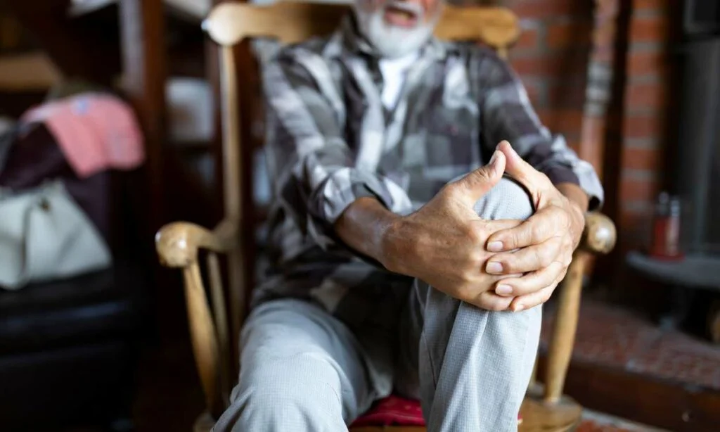chronic knee pain