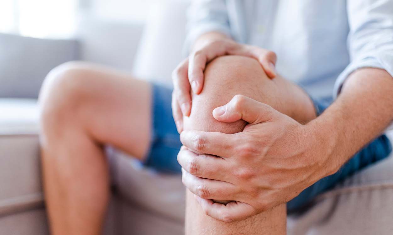 flat feet knee pain