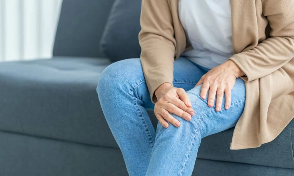 knee pain when sitting