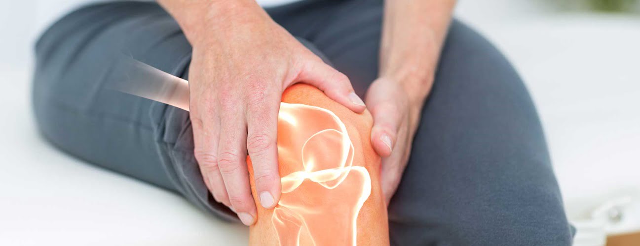 Knee Pain in Women: Understanding, Prevention, and Management