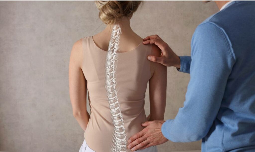 scoliosis and hip pain