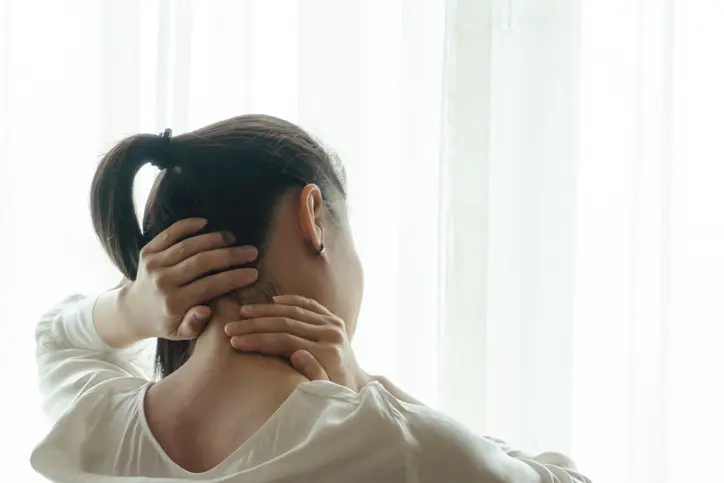 dehydration and neck pain