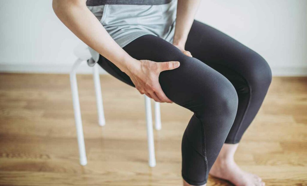 lower back and thigh pain in females